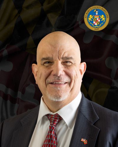 Headshot of Fourth District Commissioner Scott R. Ostrow